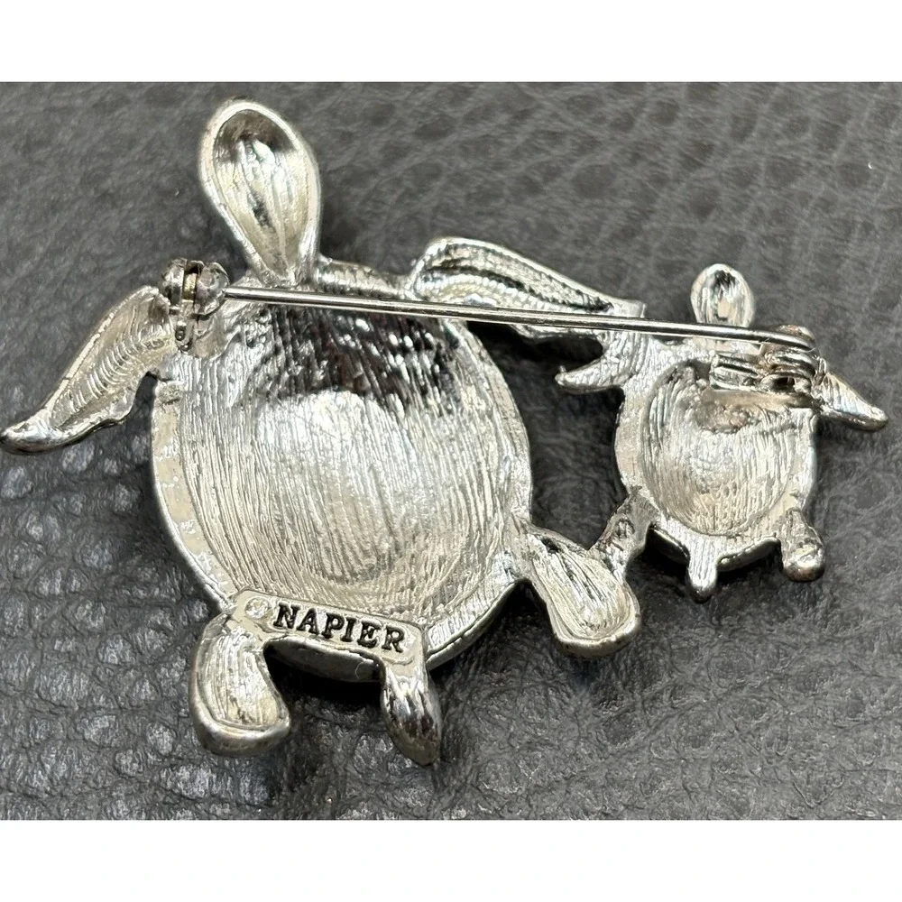 VTG Napier Mother Baby Sea Turtle Brooch Abalone Shell Rhinestone Silver Tone
